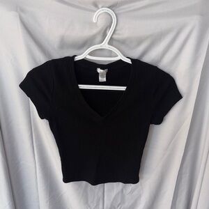 Bozzolo Black V-Neck Crop Top